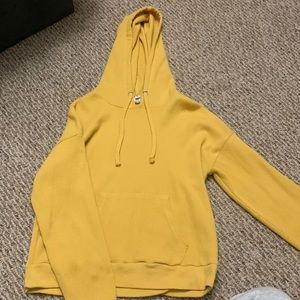Yellow slightly cropped waffle knit pullover